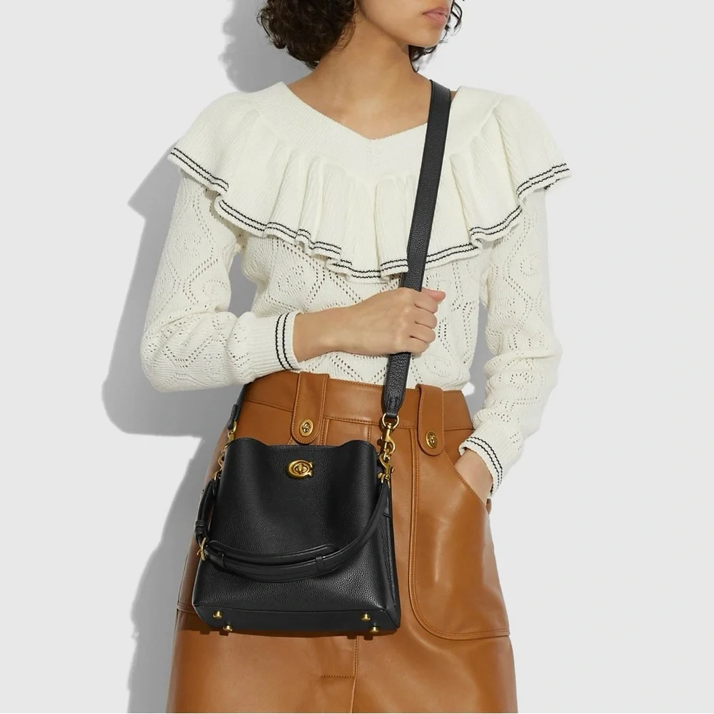 🔥🔥🔥Coach Willow Bucket Bag Pink Leather Crossbody Bag - Picture 12 of 13